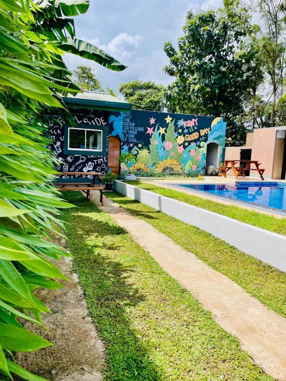Thinaya Lake Resort 아누라다푸라 외부 사진